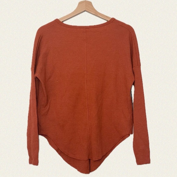 The Group by Babaton Taurus Long-sleeve - Picture 2 of 8